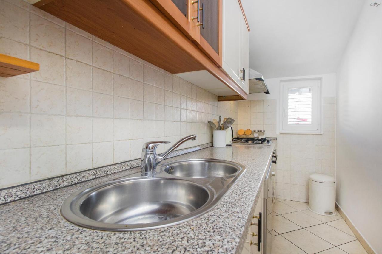Appartement Luka à Šibenik Extérieur photo