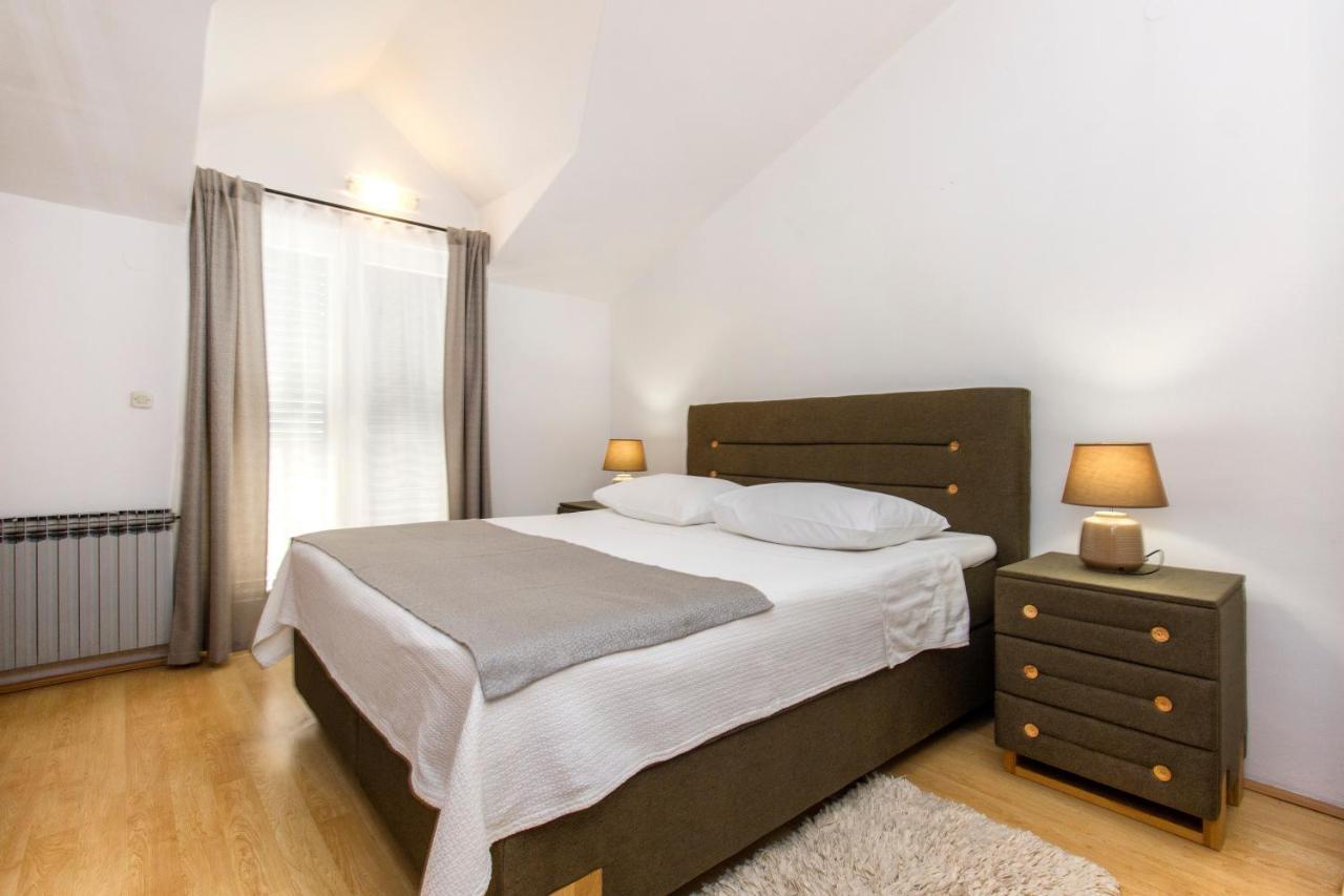 Appartement Luka à Šibenik Extérieur photo